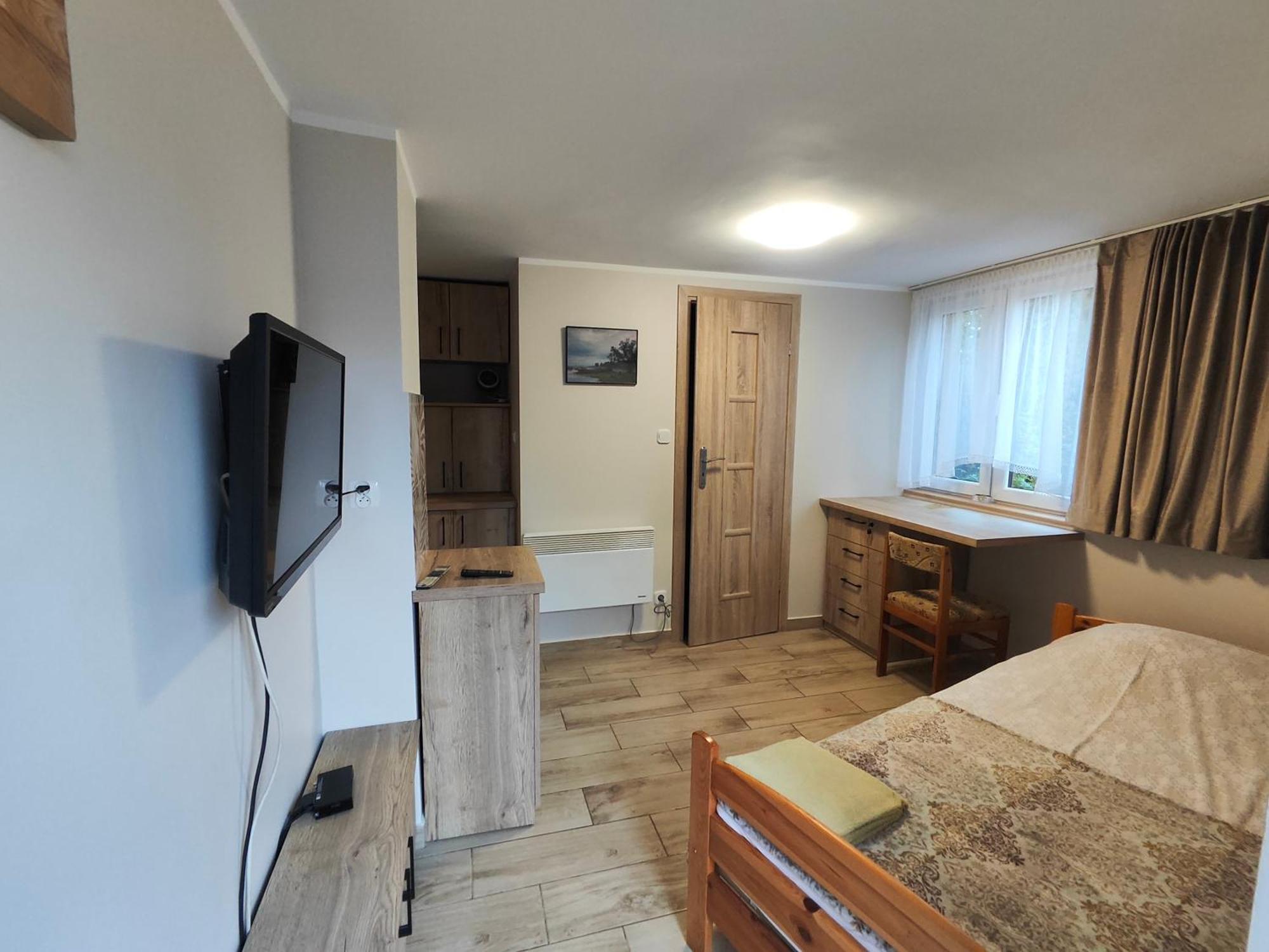 Dolistowka Apartamenty, Pole Namiotowe, Balia Z Jacuzzi, Ogrod Warzywny Dla Gosci, Plac Zabaw Dla Dzieci Goniadz Ngoại thất bức ảnh